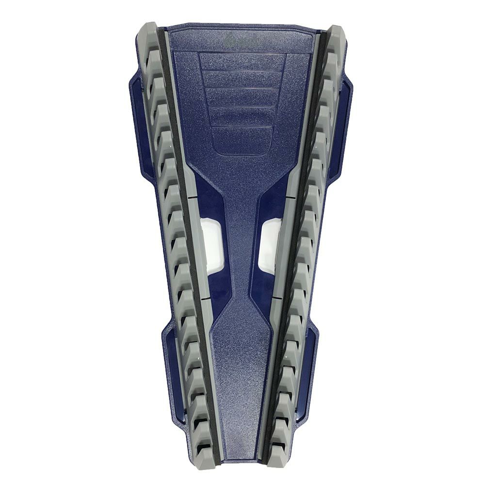 収納のムダをなくし、スッキリ収納できるレンチラック。標準とリバースの両タイプに対応。