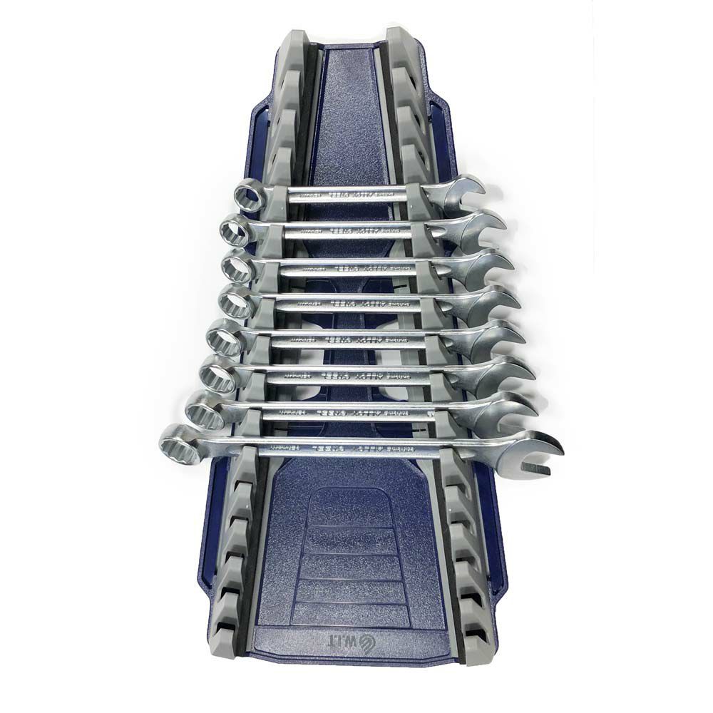 収納のムダをなくし、スッキリ収納できるレンチラック。標準とリバースの両タイプに対応。